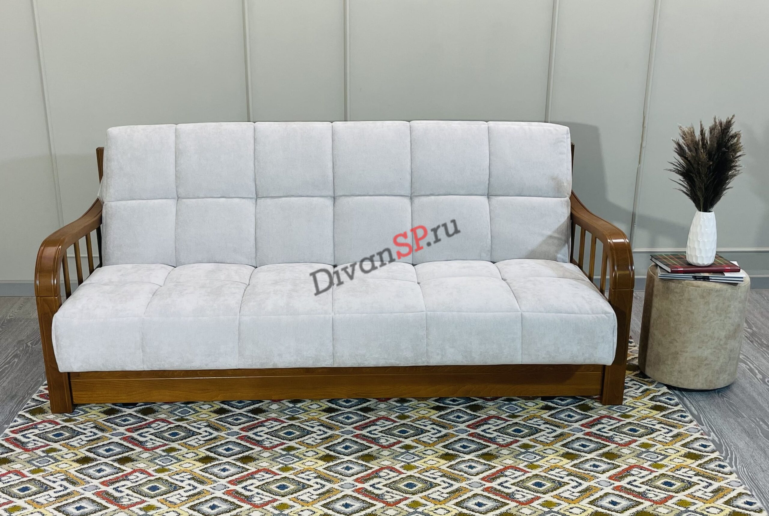 divan-- knizhka -s-derevyannym- podlokotnikom- Domino_1_7 Диван дерево раскладной Домино
