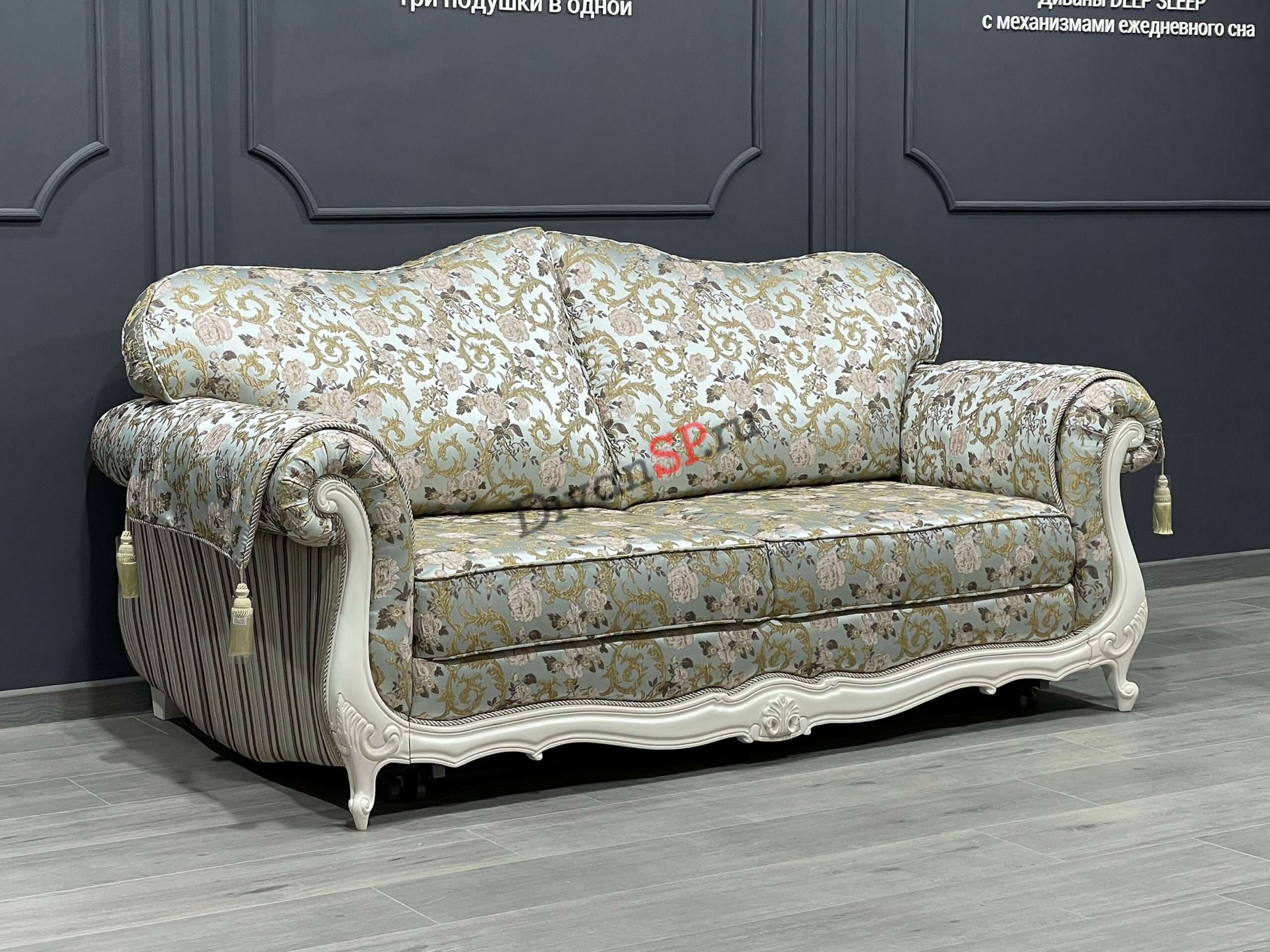 Divan-v-klassicheskom-stile-London-5-6