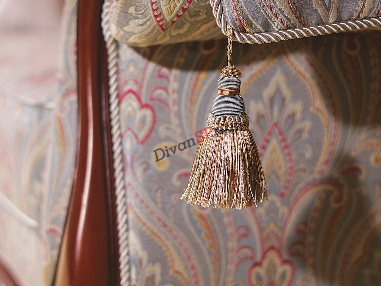 Klassicheskij--divan-London-2-6